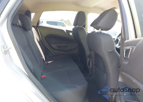 2014 Ford Fiesta Se z USA, uszkodzony, nr VIN 3FADP4EJ8EM121567